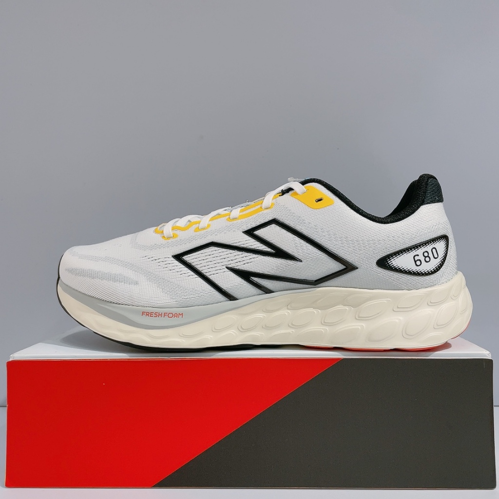 New Balance NB 男生 米白色 2E楦 舒適 緩震 運動 慢跑鞋 M680LW8