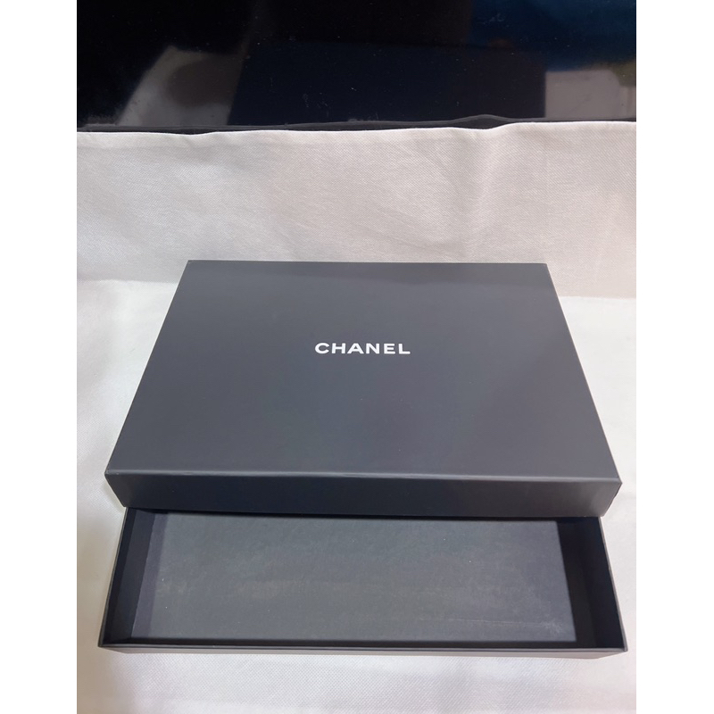 【Chanel香奈兒💯】專櫃收納盒 絲巾盒 毛帽盒 圍巾盒 紙盒 外盒 皮件紙盒 禮盒 精品盒 磁盒 禮物盒 盒子 現貨