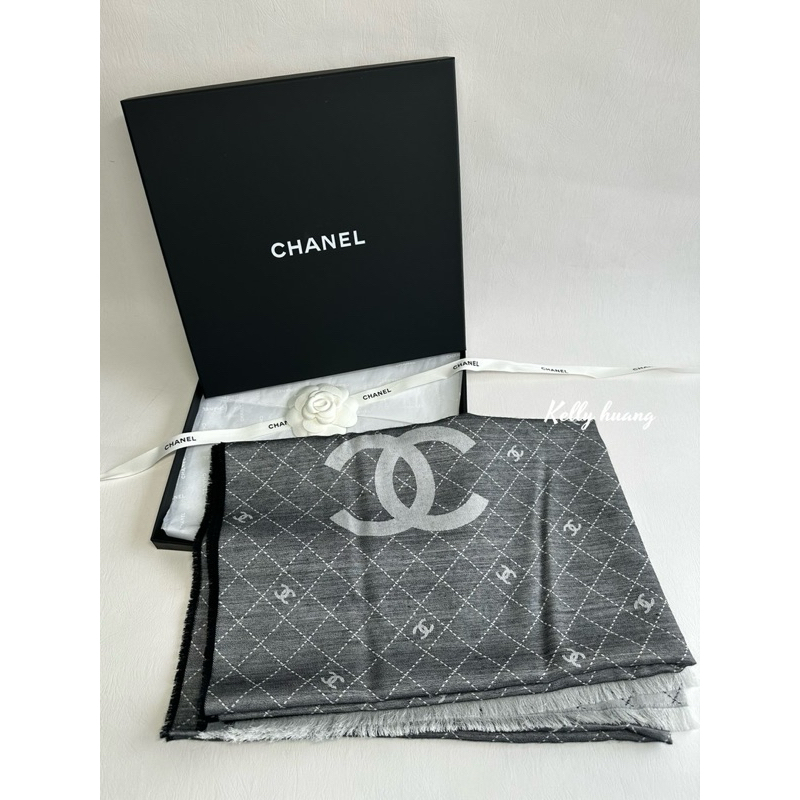 在台現貨✈️34800 香奈兒 全新Chanel雙色圍巾 披肩