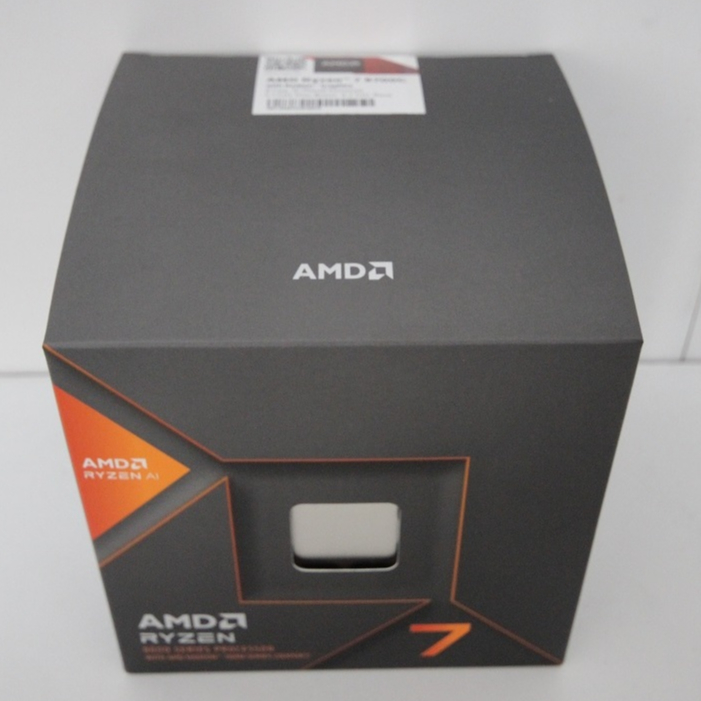 全新 未拆封 [ 議價不回 ] AMD R7 8700G CPU
