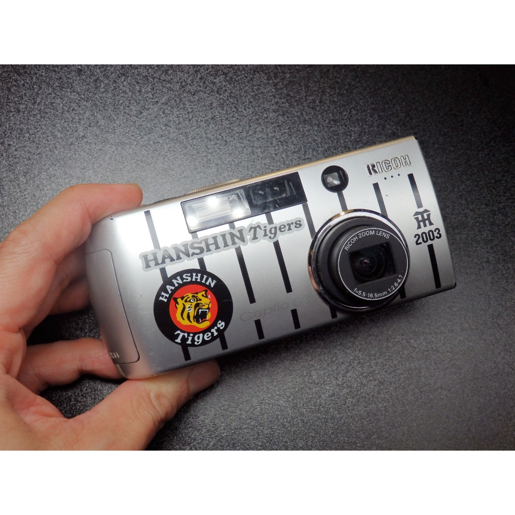 &lt;&lt;老數位相機&gt;&gt; RICOH CAPLIO G3 (AA電池 / 一公分近攝 / ccd相機/阪神虎紀念版)