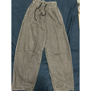 Bershka 灰黑色伸縮腰老爺牛仔褲 xs size （m內適合）