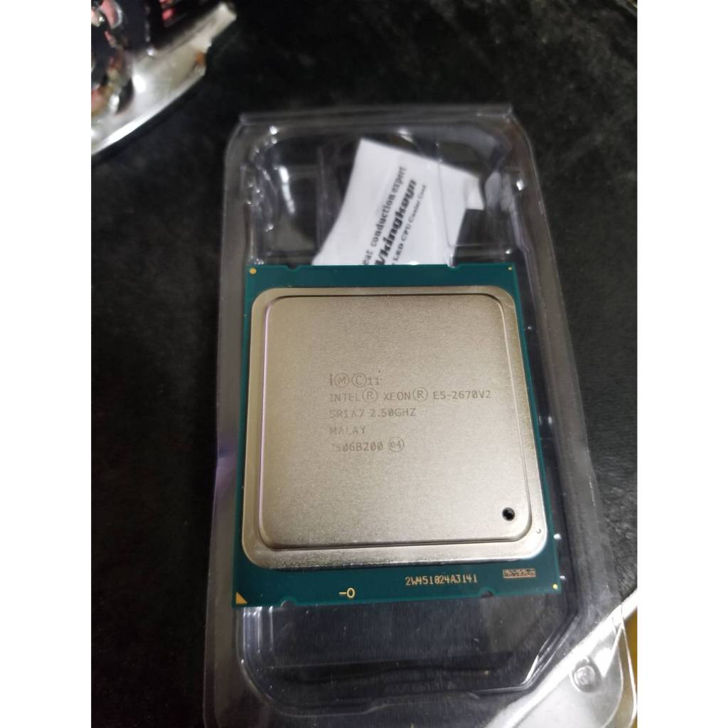 Intel Xeon E5-2670V2 處理器一個