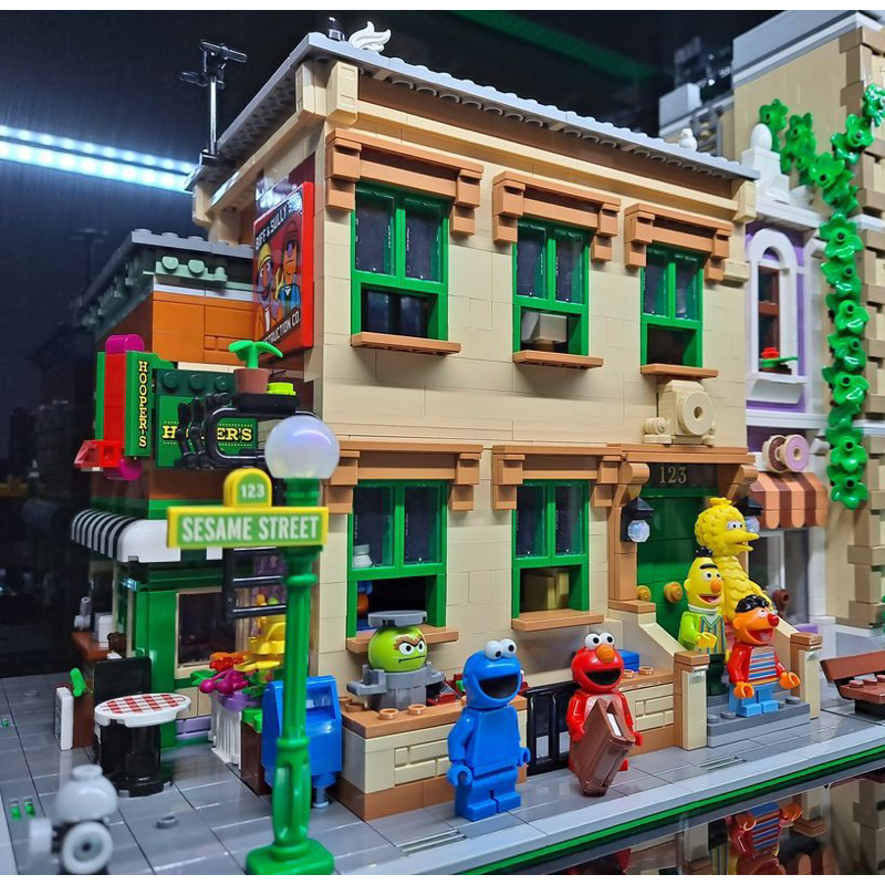 只有電子說明書 無零件 樂高 積木 LEGO MOC 84415 21324 Sesame Street Corner