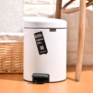 Brabantia Newicon 時尚腳踏式垃圾桶 緩降垃圾桶 北歐風垃圾桶 帶蓋垃圾桶5L 冰白 [美學生活]