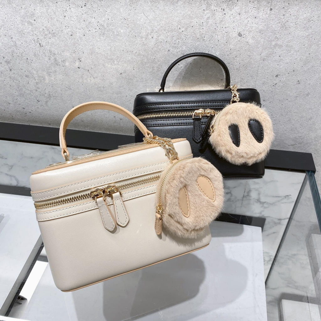 台湾 ペドロ PEDRO Apollo アポロ ショルダーバッグ セール】【VIOLAd'ORO】ラフィア調ホーボーショルダーバッグ