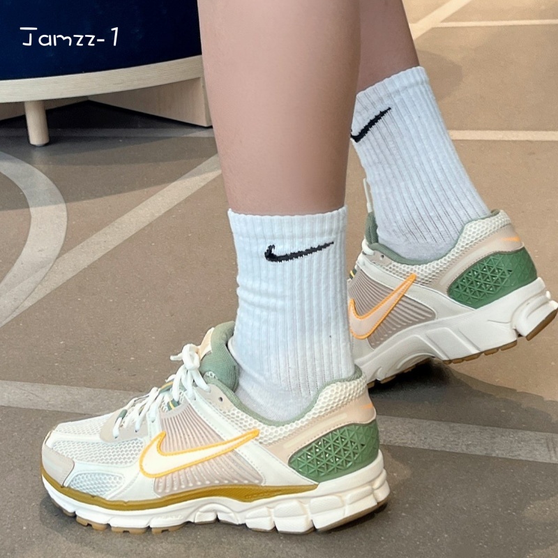 NIKE ZOOM VOMERO  5老爹鞋 奶茶 男女鞋 燕麥 奶綠 復古FQ6868-111  FQ6868-181