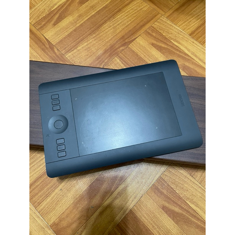 【二手】Wacom 繪圖板 intuos pro small PTH-451