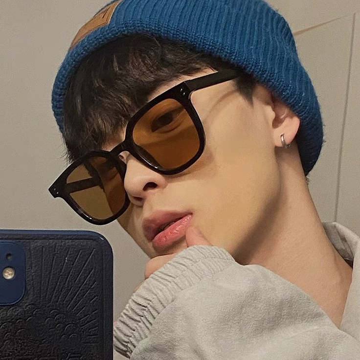 🕶️台灣現貨快速出貨🕶️偏光抗UV400今年度最流行韓系個性情侶百搭質感微方框墨鏡 太陽眼鏡 SGS認證 小紅書熱賣