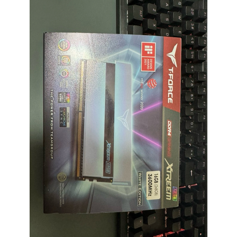 十銓 幻鏡炫彩 白色XTREEM ARGB WHITE / 夢境 DDR4