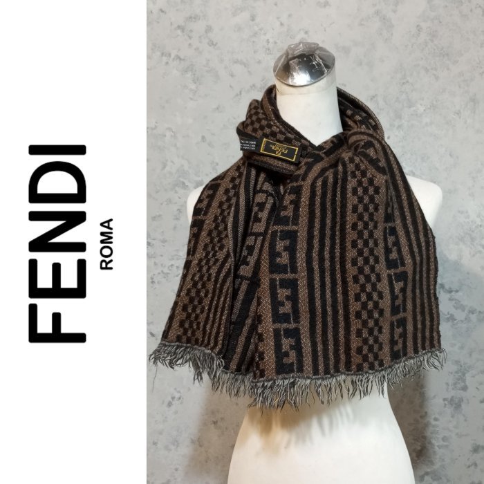 二手真品 FENDI 100%羊毛圍巾  保暖圍巾 女用圍巾 男用圍巾 150*34CM 義大利製 衣407