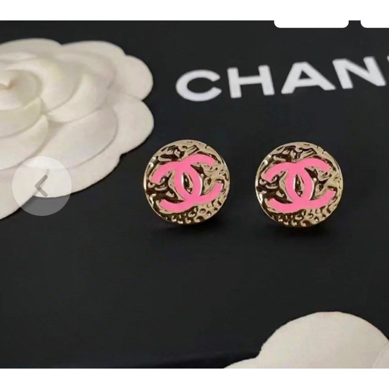 Chanel  芭比粉色雙C logo 耳環