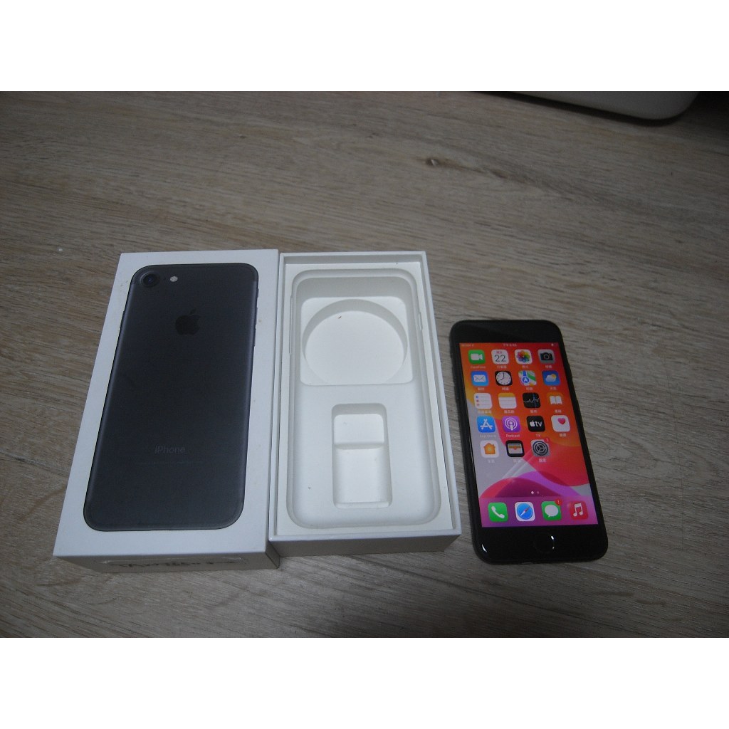 二手 盒裝 蘋果 Apple iPhone7 A1778  128G 4.7吋 曜石黑 1200萬畫素 智慧型手機 手機