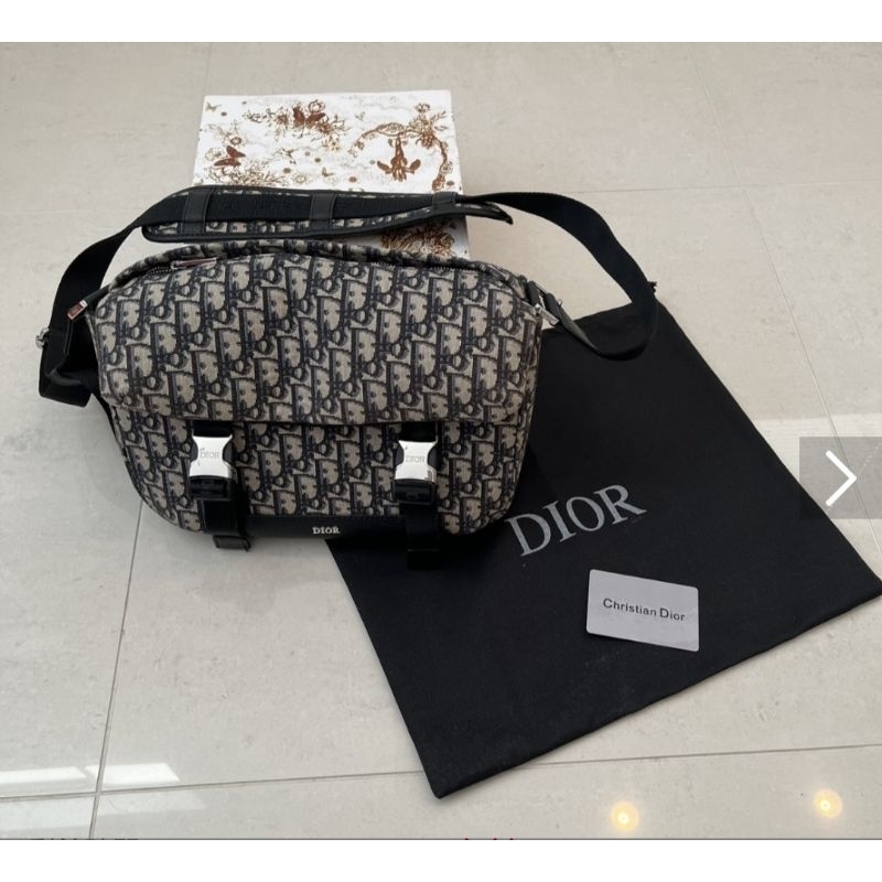 出售正品 9新 DIOR  Oblique 刺繡 Explorer 老花  郵差包 信使包 單肩包 斜挎包