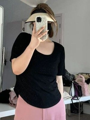 GUGUPLUS 大碼女裝 正肩U領設計感短袖T恤 遮肉顯瘦上衣 寬鬆上衣 短袖上衣 夏天上衣