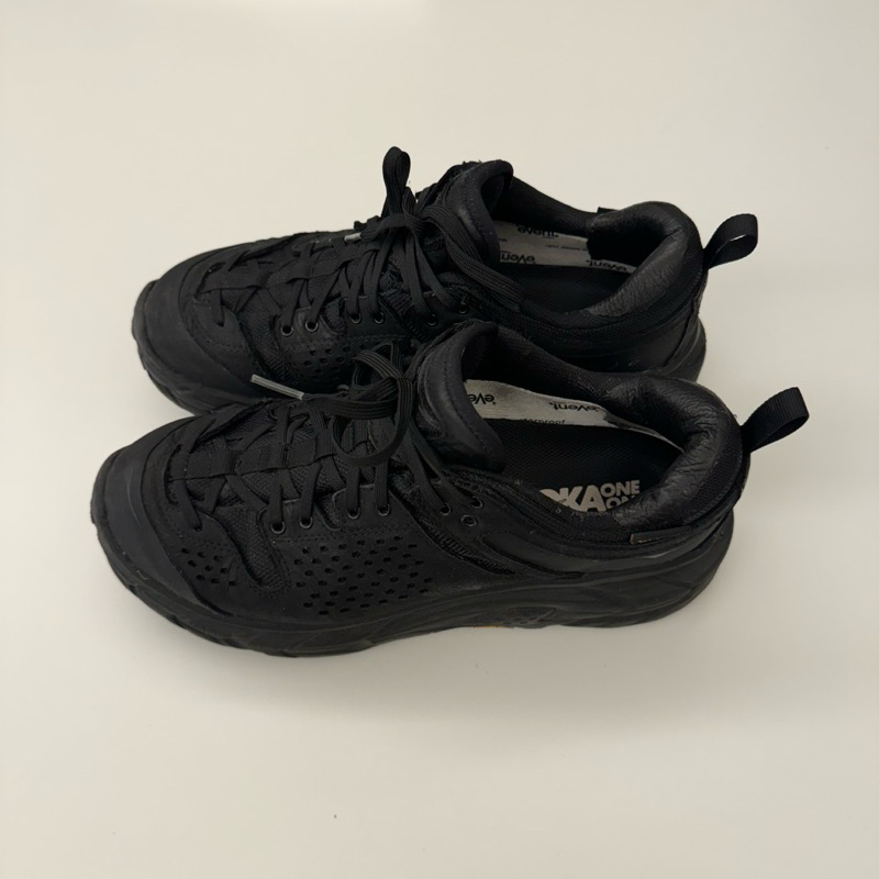 Hoka One One Tor Ultra Low 黑色低筒鞋 US9