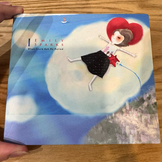 喃喃字旅二手CD《EMILY SPARKS -What Could Not Be Buried》