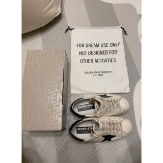 GOLDEN GOOSE SUPER-STAR