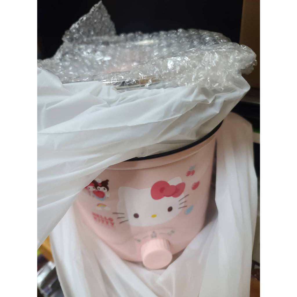 7-11福袋 Hello Kitty多功能蒸煮料理鍋（未使用，僅有打開確認是否有瑕疵）