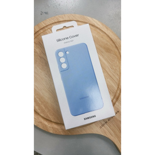 全新商品-原廠Samsung S22+矽膠薄型背蓋天空藍