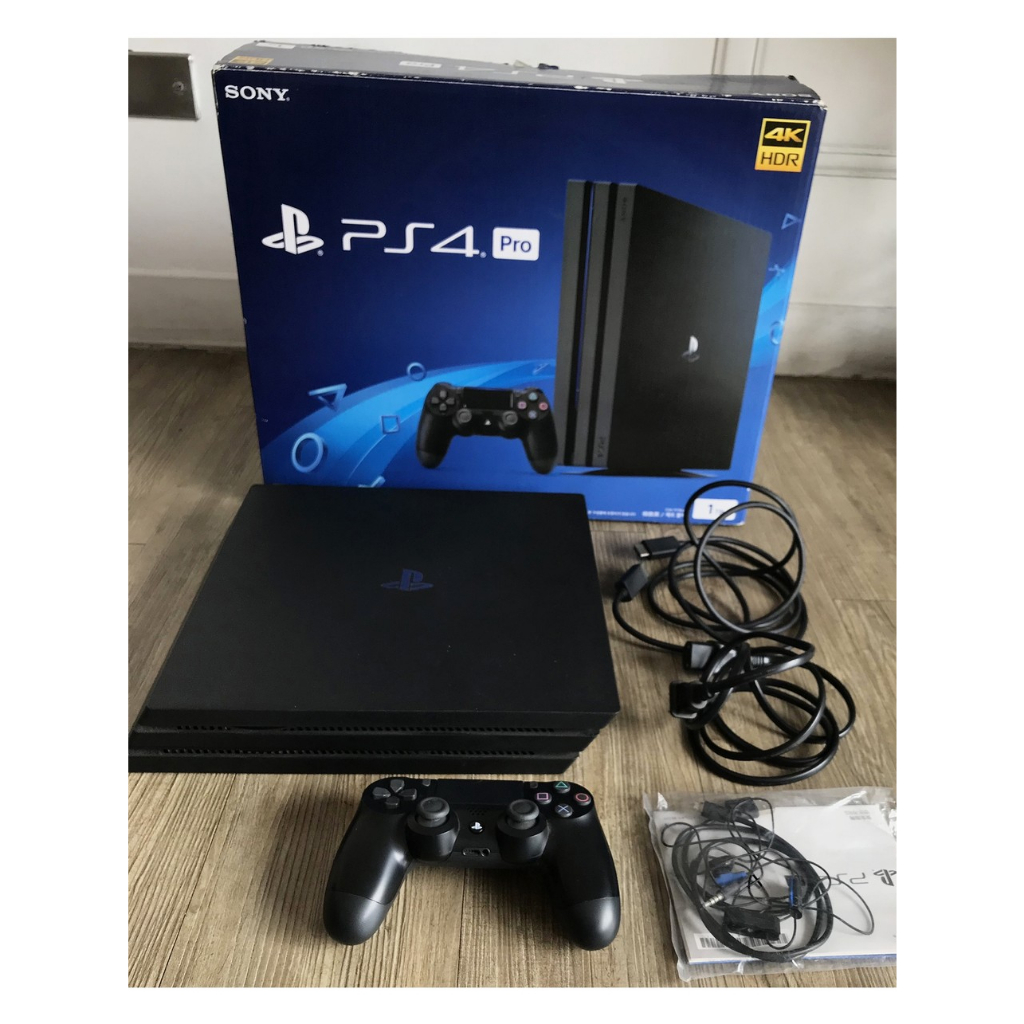 PS4 PRO/7117B/1TB 主機無髒損 (單手把）台灣公司貨