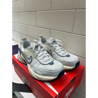 Nike V2K 奶油底白藍配色