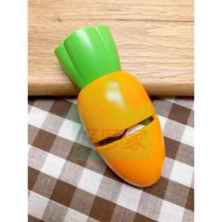 (現貨) 日本製 紅蘿蔔造型陶瓷磨刀器 貝印 KAI 陶瓷磨刀器 可吸附冰箱 【好夢家精品】
