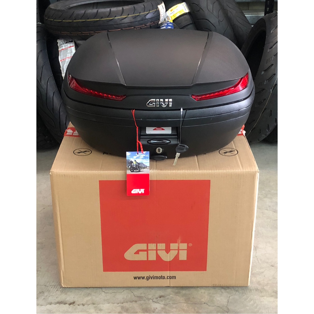 [ Moto Dream 重機部品 ] GIVI V45N 行李箱 塑膠箱 後箱 漢堡箱（總代理公司貨）