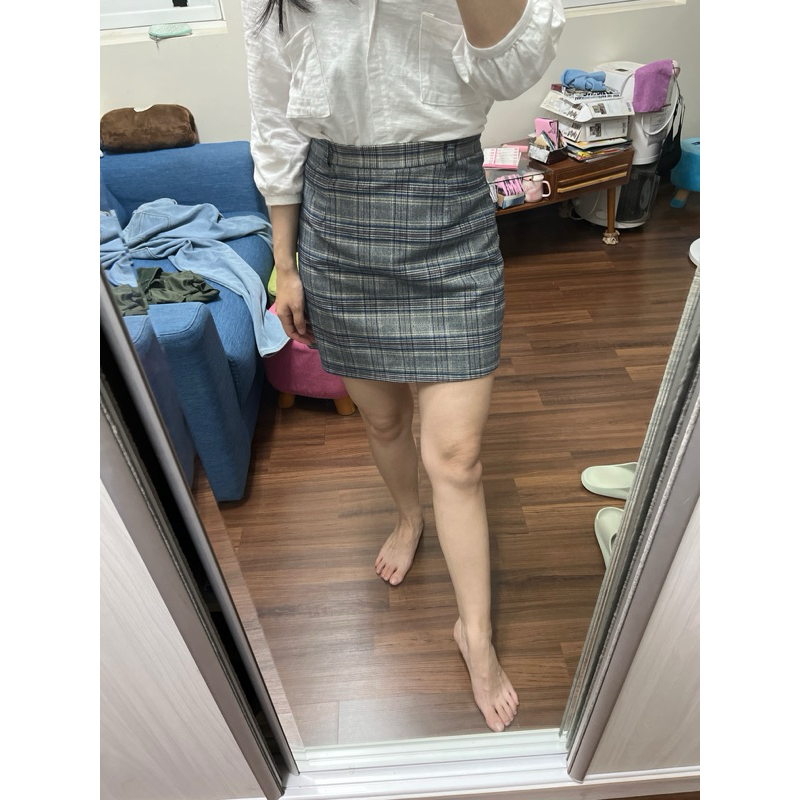 ［公主皮箱-二手］NG學院風灰底格紋短裙 褲裙