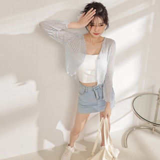 in shop 木耳邊珍珠釦罩衫-共4色【kt28924】