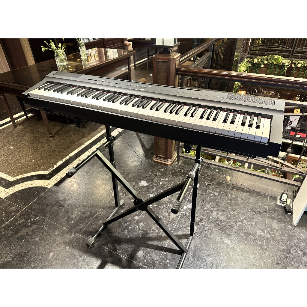 【二手】YAMAHA P-125 數位鋼琴《鴻韻樂器》88鍵 電鋼琴  P125