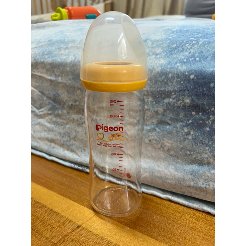 Pigeon 貝親 母乳實感寬口玻璃奶瓶 240ml  二手 日本製 限定款