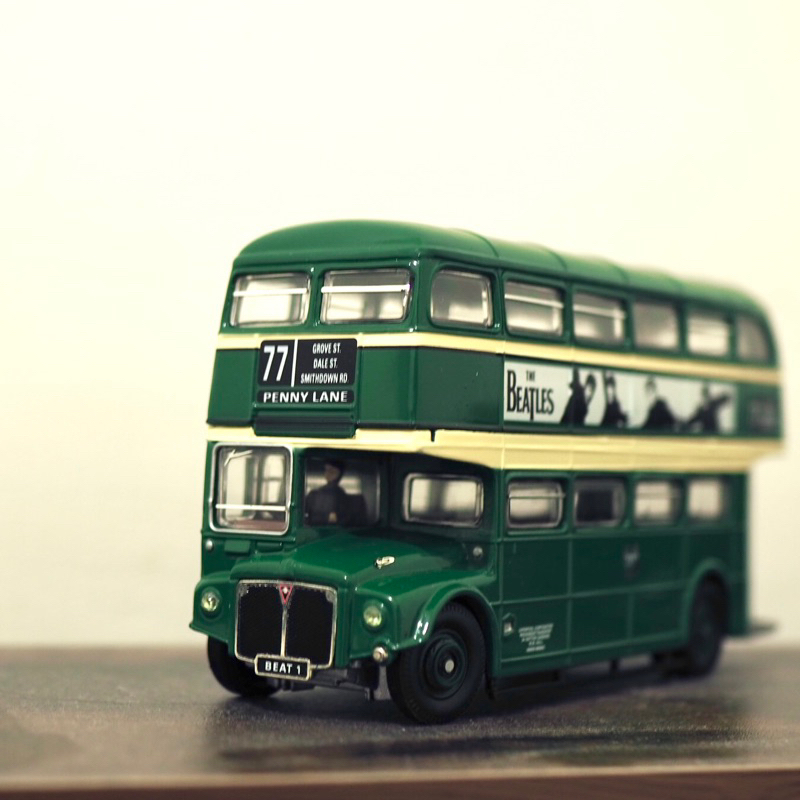 【OCASO】1997 CORGI The Beatles 披頭四 1:43 雙層巴士模型車