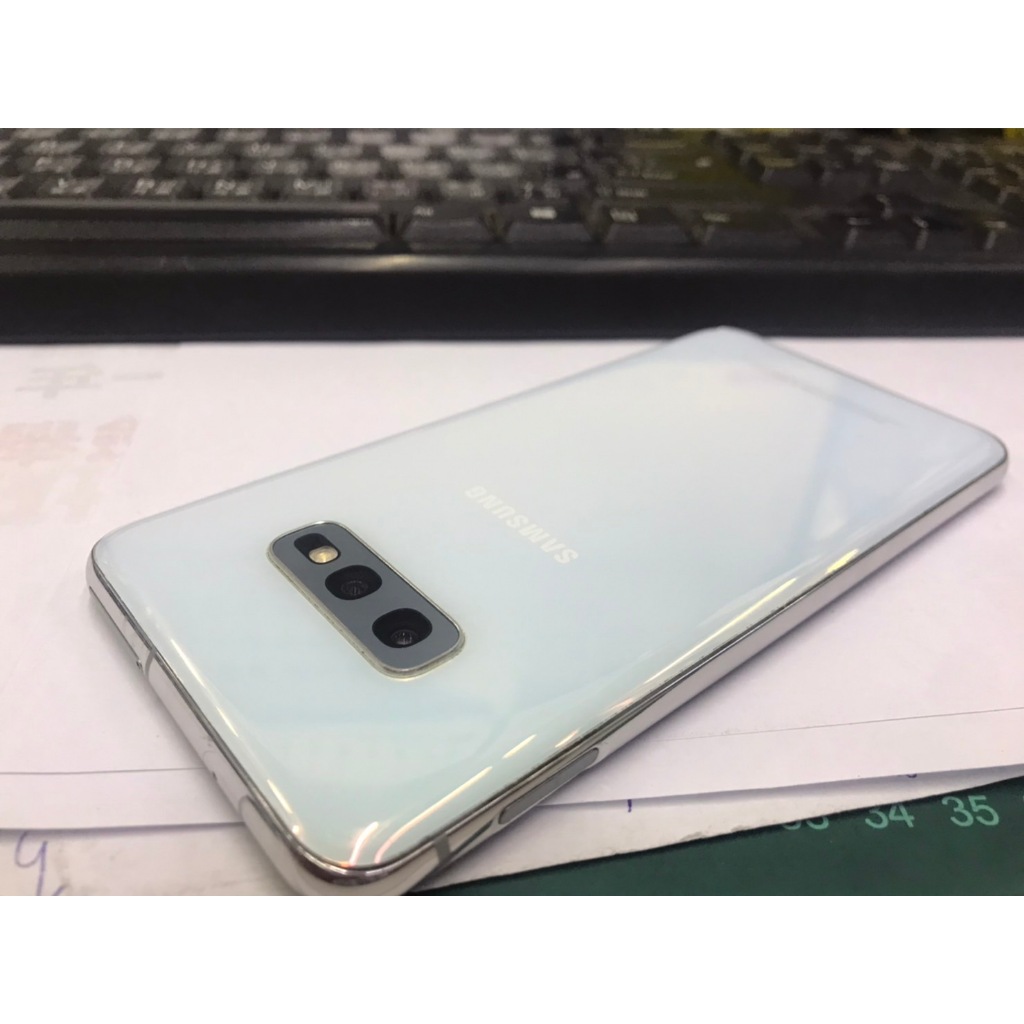 SAMSUNG Galaxy S10e白6+128二手機中古機