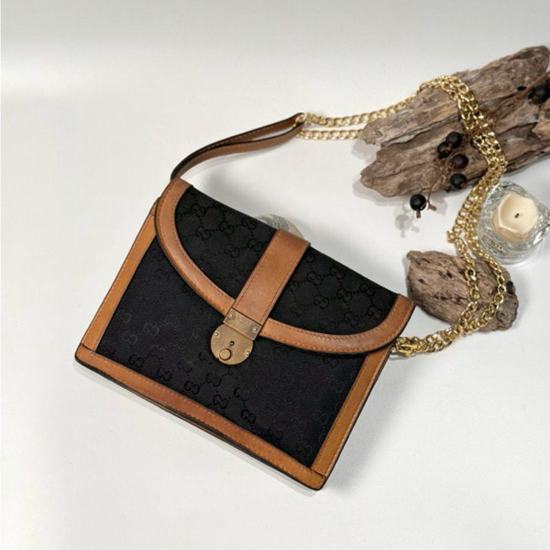 特惠款💮Gucci vintage 日本二手 中古復古古董 經典黑色老花 翻蓋包 肩背包 側背包 手提包 鏈帶包 信封包