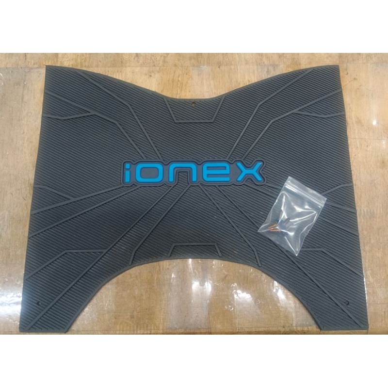 [已改良積水問題]光陽電動機車IONEX精品腳踏墊(S6/S7/S7R通用)附白鐡鍍彩鈦自攻牙螺絲