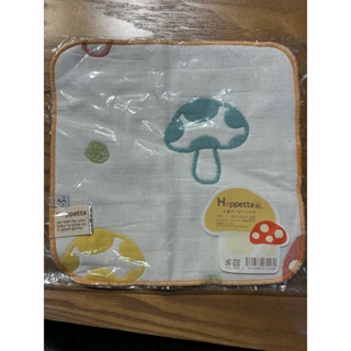 全新日本製Hoppetta六層紗蘑菇手帕/口水巾