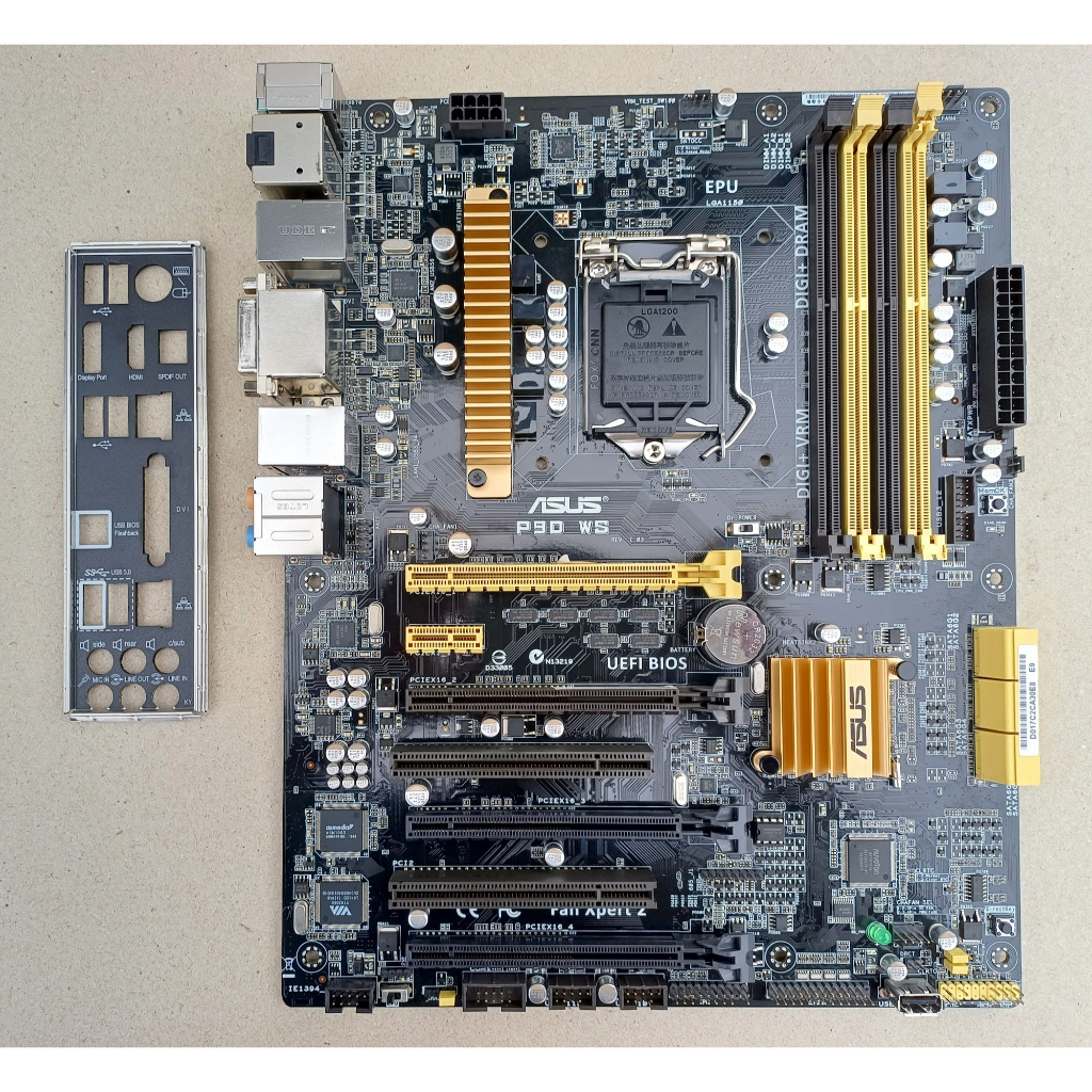 ASUS P9D WS 主機板/1150-4/DDR3/HDMI/M.2選購/NVME BIOS/附擋板/30日保固