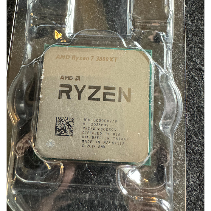 AMD R7 Ryzen 7 3800XT CPU AM4 八核