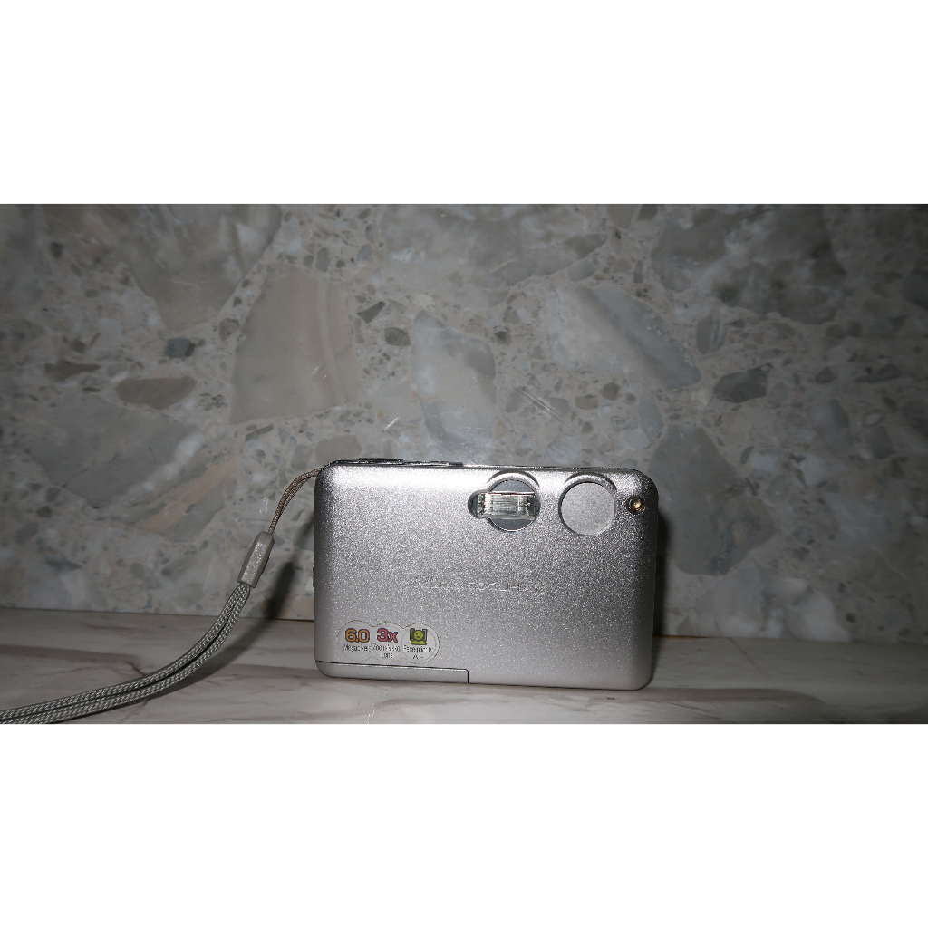 銀色 Nikon CoolPix S3 相機 早期 CCD 數位相機 冷白皮 小紅書 爆款 尼康 Nikon相機 卡片相