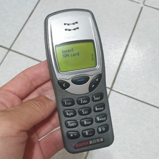 出清經典收藏 Nokia 3210 灰色 經典直立換殼手機 2G手機 外觀如圖 單手機 附電池x1