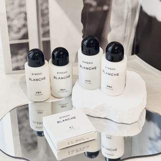 byredo 返璞歸真 隨身旅行五件組,到哪裡都享受五星級,中文繁體標是正品,現貨不用等,過年了南奔北跑帶這超輕鬆