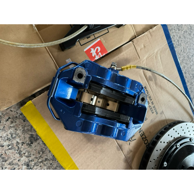 BMW F11 F10 brembo Gt4 四活塞 卡鉗組 碟盤 來令 金屬油管 寶馬520 528 530 535