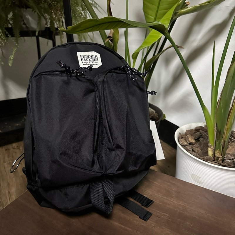 ｛ Via } 台北信義 日本Fredrik Packers 420D TWINS BACK PACK 後背包