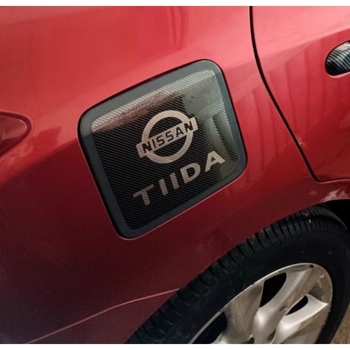 現貨 日產 Nissan BIG TIIDA i TIIDA J 專用 不鏽鋼 油箱蓋 油箱貼 裝飾貼 碳纖維紋 卡夢