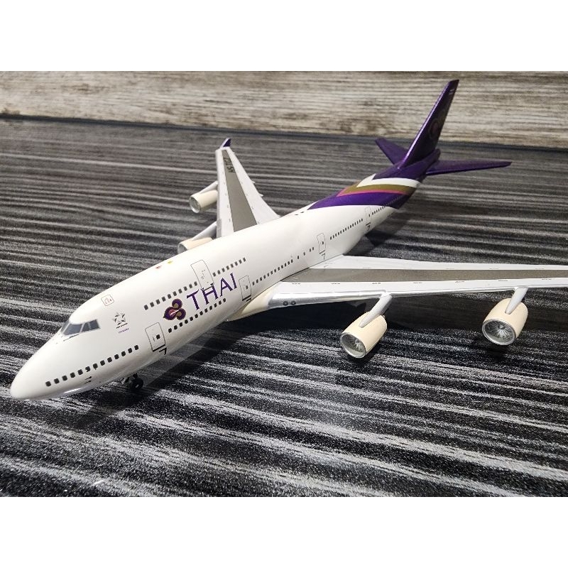 泰國航空B747 1:400 舊版模型