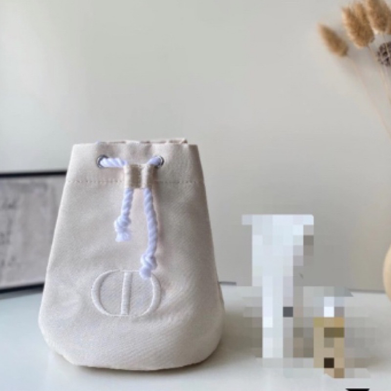Dior水桶造型化妝包