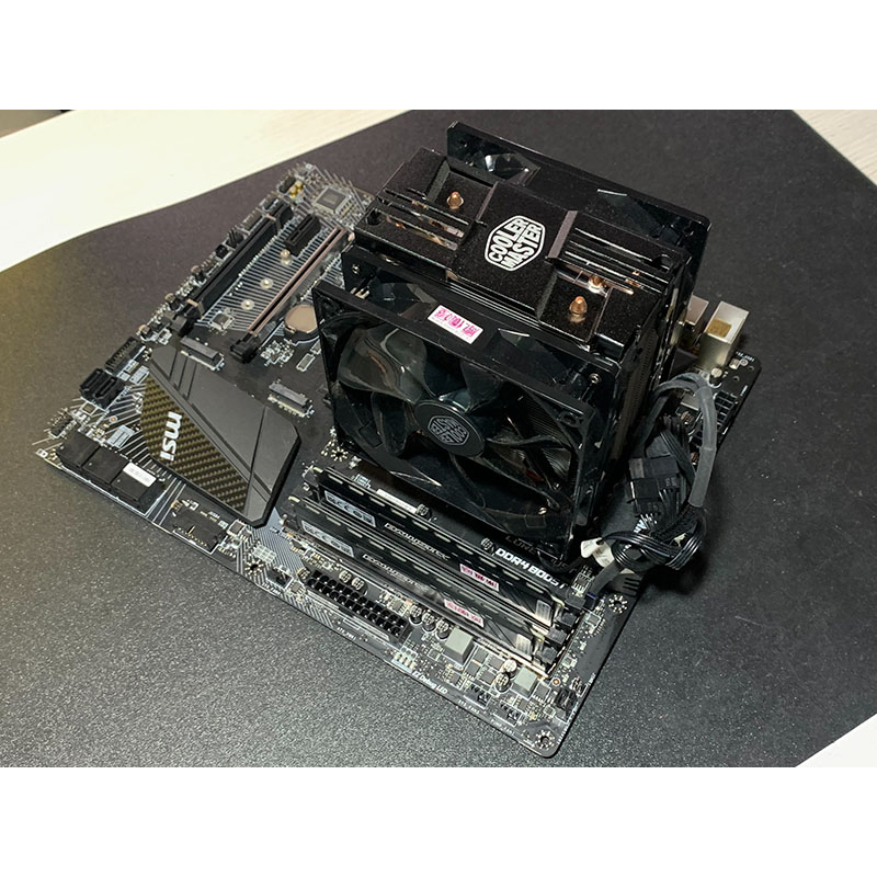 (二手電腦零組件) AMD R7 微星X470 台達 白金550W