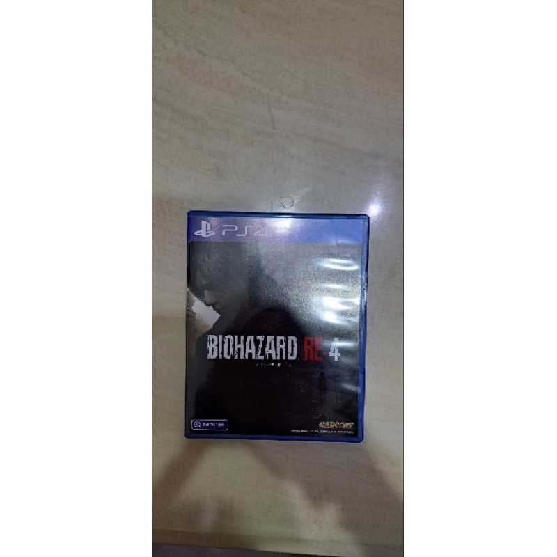 PS4惡靈古堡4重製版，放進PS5主機可升級PS5版本（二手9.9成新特典未用）