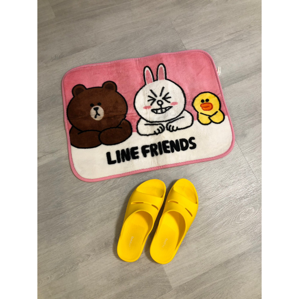 二手保存良好 LINE FRIENDS地毯 好友款 兔兔 熊大 / 粉紅色 粉色